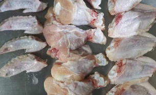 了解雞翅自動配重機精確配重及自動輸送至包裝工位的優(yōu)勢