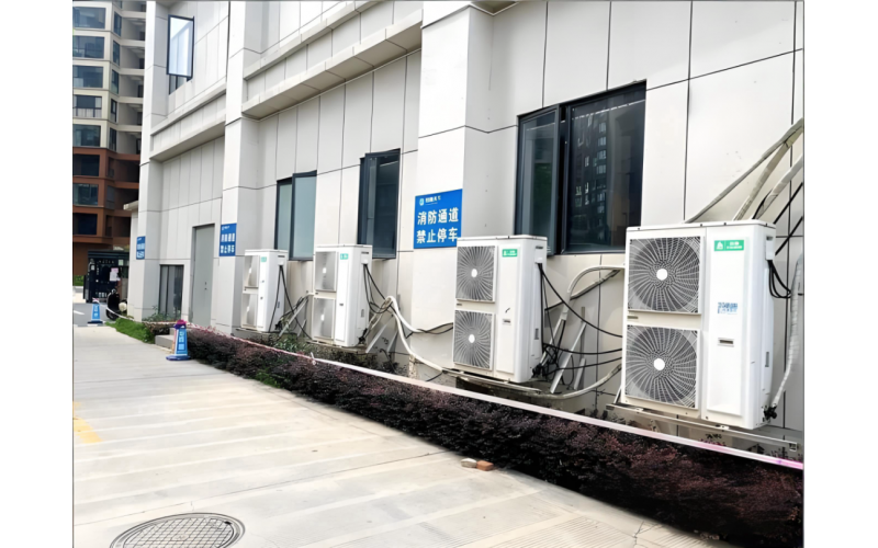 業主因空調水摔倒索賠，物業依規妥善應對